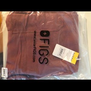 Figs Mauve kade NWT scrubs bottoms size small